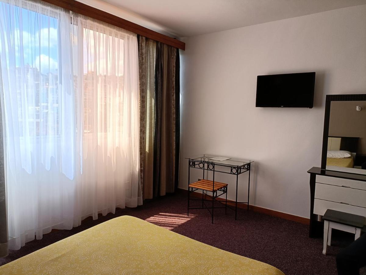 Aina Hotel Tananarive Extérieur photo