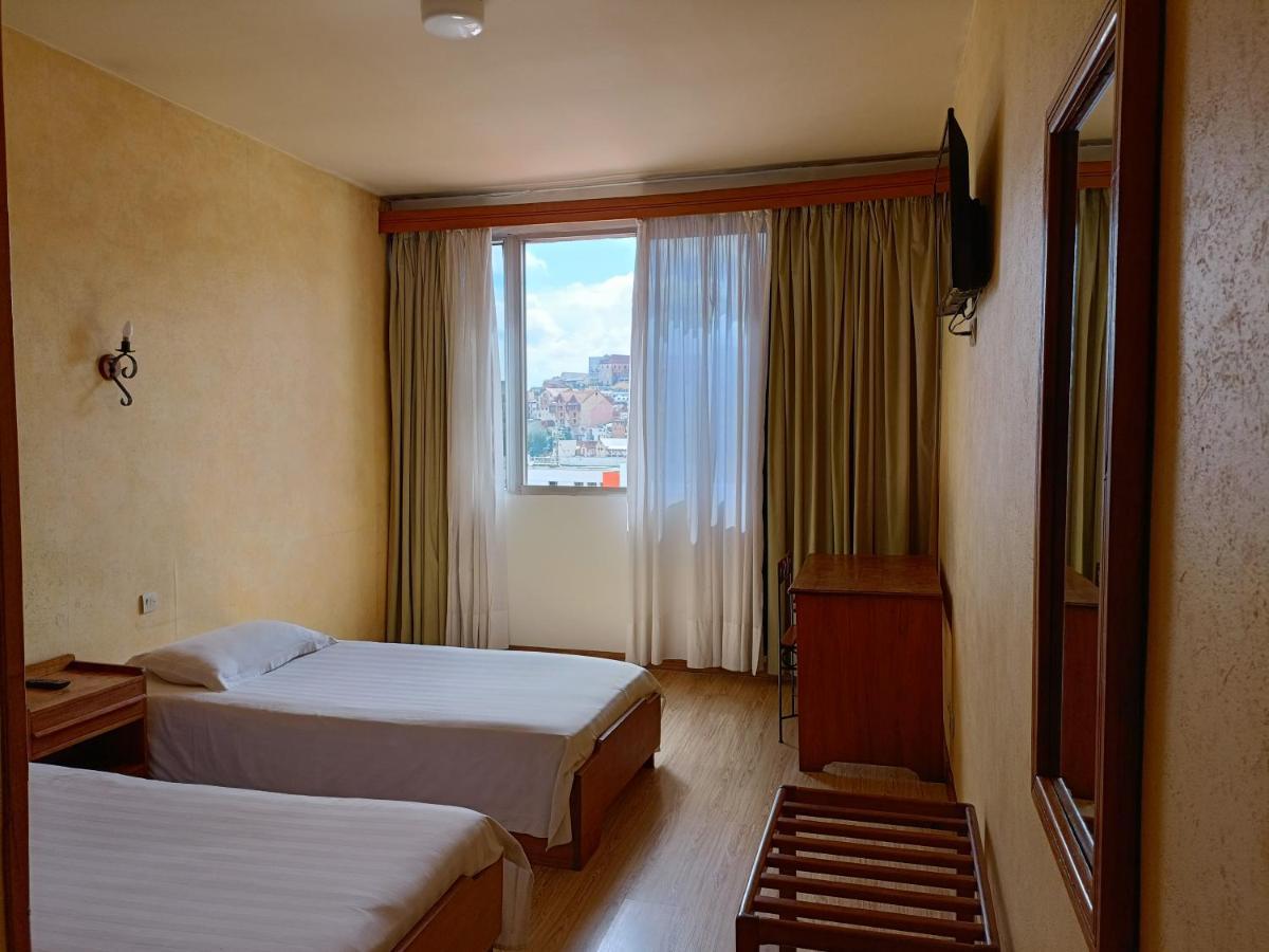 Aina Hotel Tananarive Extérieur photo